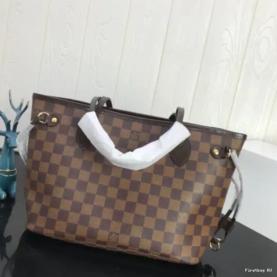 First bag PM NEVERFULL LOUIS VUITTON 0502